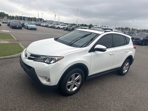 Used 2014 Toyota RAV4 XLE AWD/4WD image 3