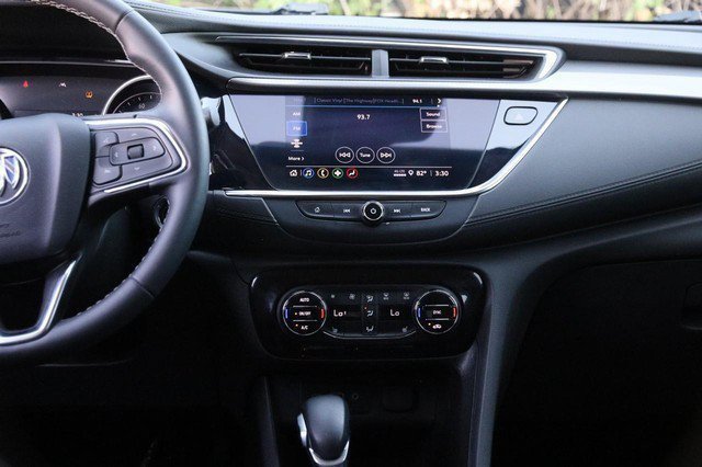 Used 2022 Buick Encore GX Select w/ Sport Touring Package FWD image 25