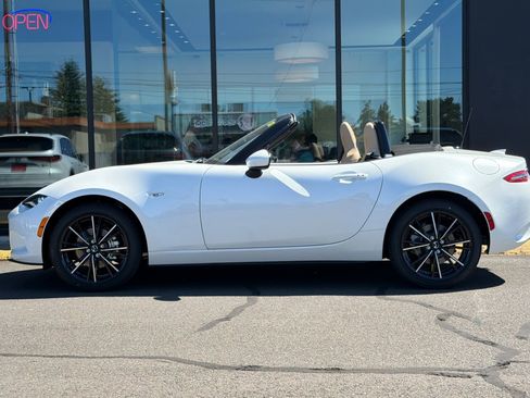 New 2026 MAZDA MX-5 Miata Grand Touring w/ Weather Package RWD image 7