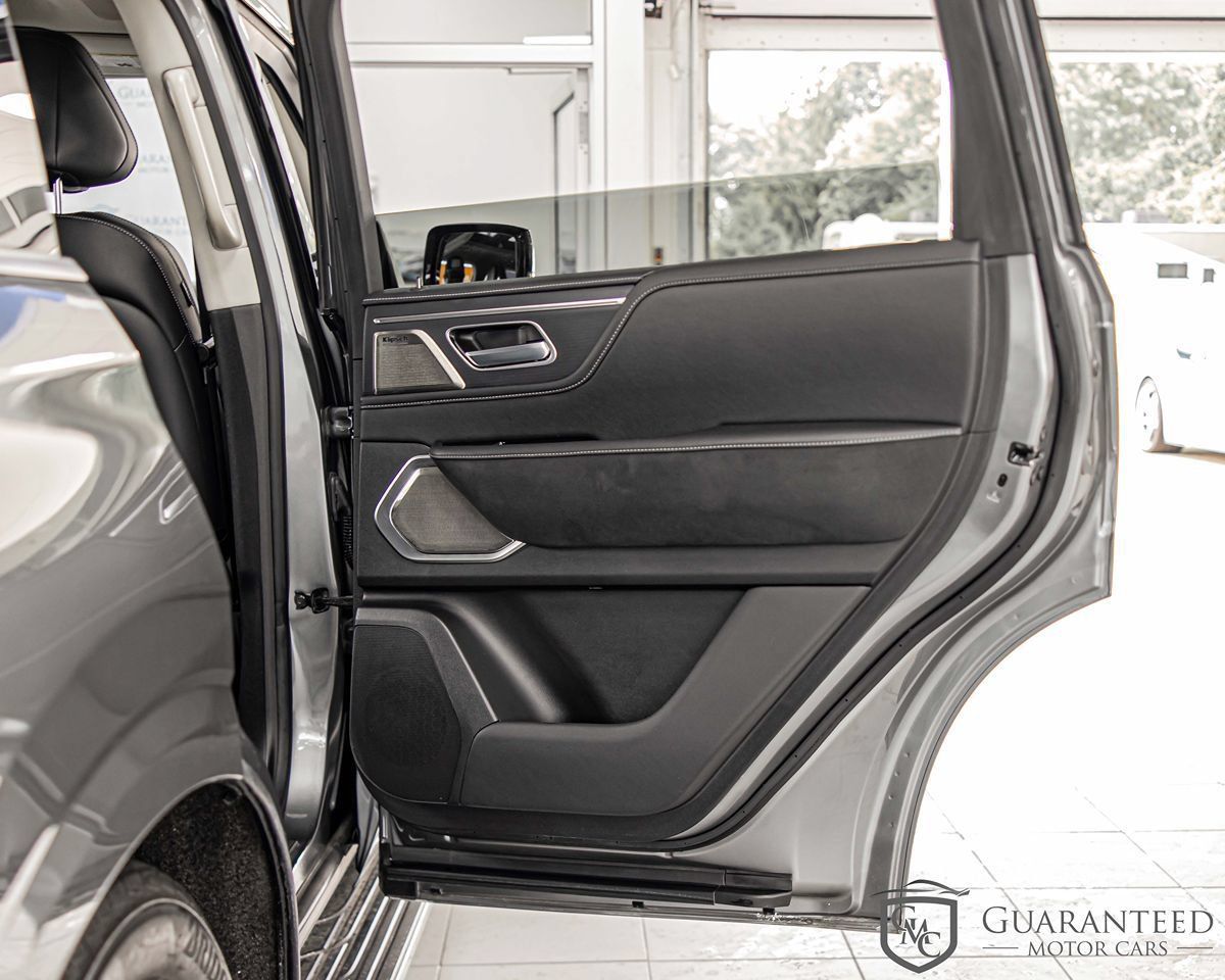 Used 2025 INFINITI QX80 Sensory AWD/4WD image 40