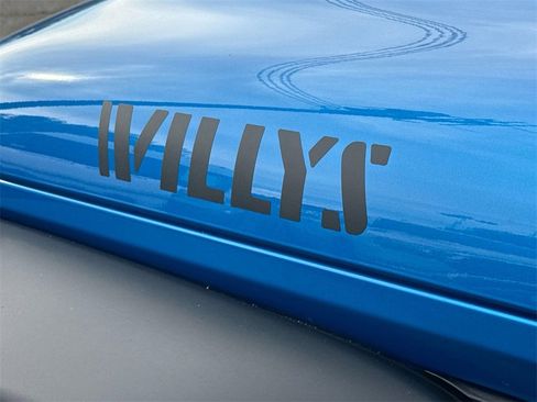 Used 2022 Jeep Wrangler Willys image 9