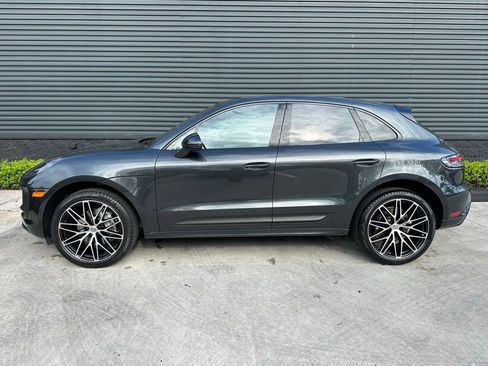 Used 2022 Porsche Macan image 2