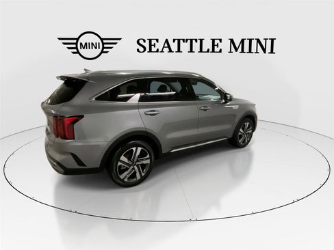 Used 2023 Kia Sorento EX w/ Panoramic Sunroof Package image 11