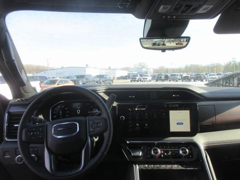 New 2026 GMC Sierra 2500 Denali Ultimate w/ Max Trailering Package image 16