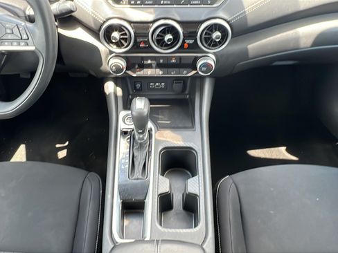 Used 2024 Nissan Sentra SV FWD image 15