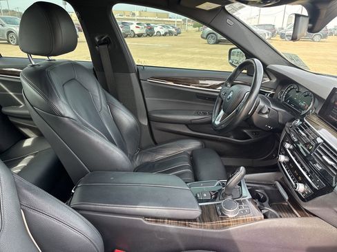 Used 2019 BMW 530i xDrive w/ Convenience Package image 34