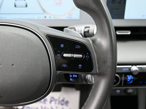 Used 2022 Hyundai Ioniq 5 SE image 19