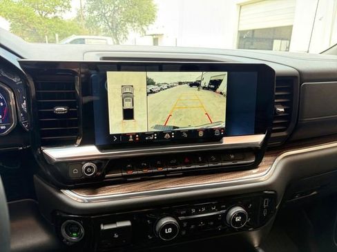 Certified 2025 Chevrolet Silverado 1500 RST AWD/4WD image 8