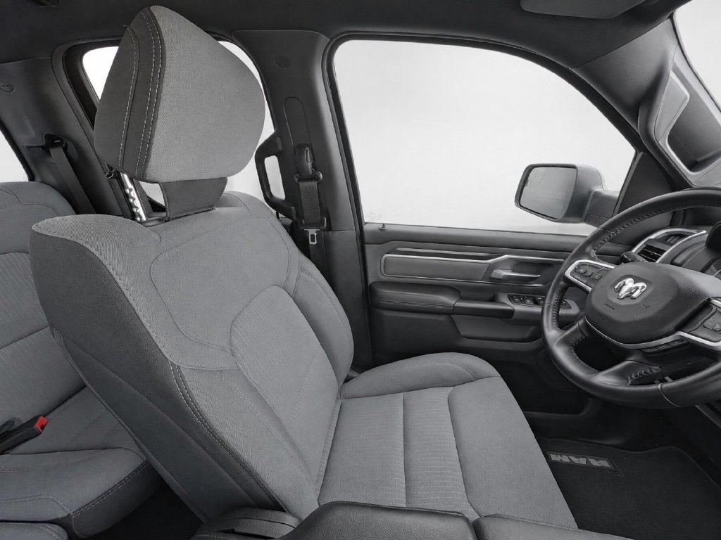 Used 2022 RAM 1500 Big Horn AWD/4WD image 25