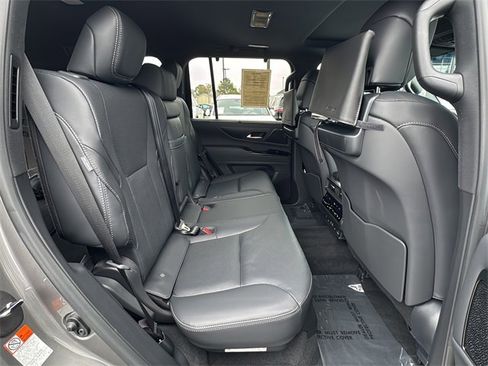 Used 2024 Lexus LX 600 4WD w/ Appearance Package image 26