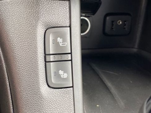 Used 2018 GMC Acadia SLT AWD/4WD image 19