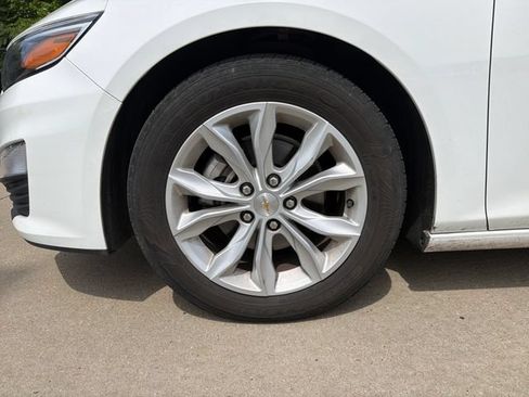 Used 2024 Chevrolet Malibu LT FWD image 9