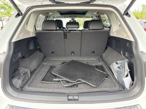 Used 2024 Volkswagen Tiguan Wolfsburg Edition w/ Panoramic Sunroof Package AWD/4WD image 12
