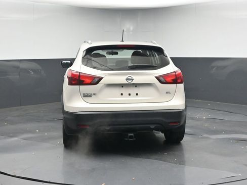 Used 2017 Nissan Rogue Sport SL image 4