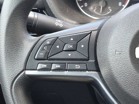 Used 2024 Nissan Sentra SV FWD image 16