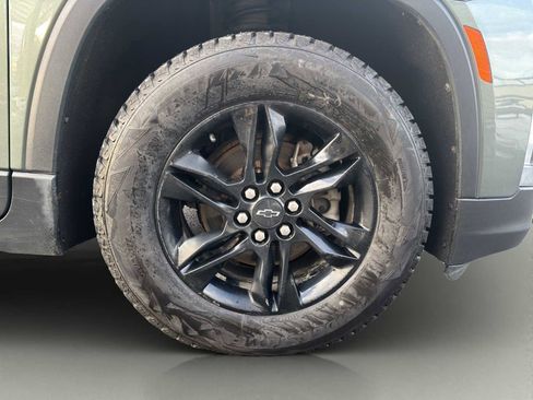 Used 2023 Chevrolet Traverse LT w/ Midnight/Sport Edition image 24