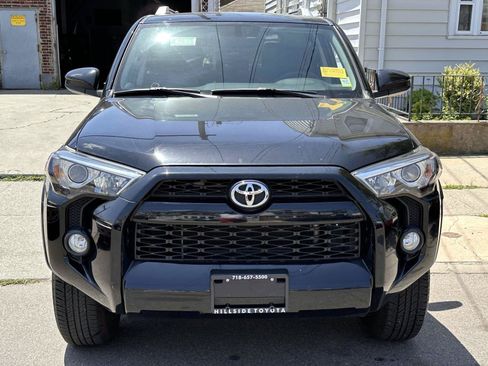 Certified 2016 Toyota 4Runner SR5 AWD/4WD image 5