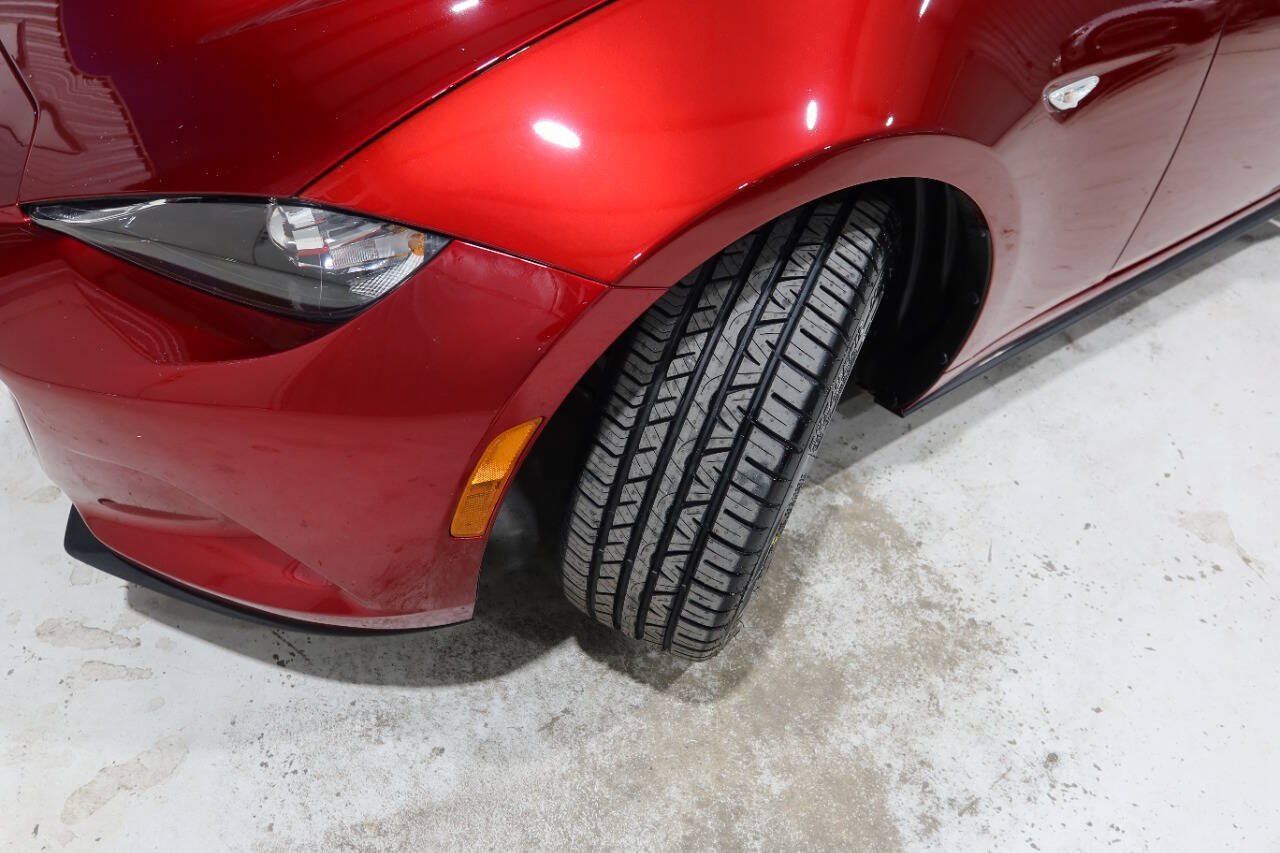 Used 2022 MAZDA MX-5 Miata RF Grand Touring RWD image 11