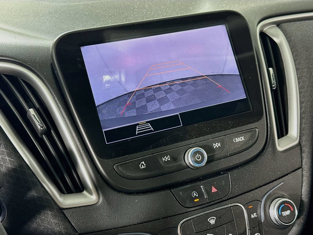 Used 2022 Chevrolet Malibu LS FWD image 13