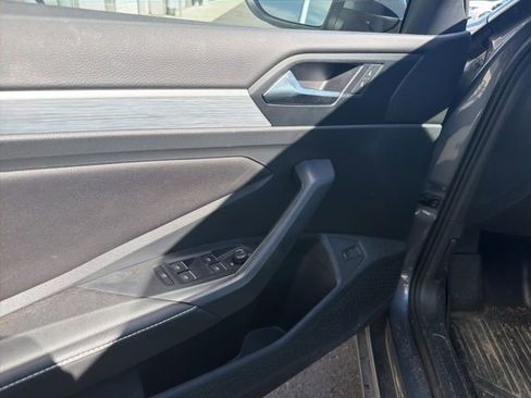 Used 2025 Volkswagen Jetta S FWD image 18