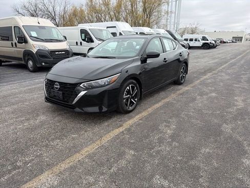 Used 2024 Nissan Sentra SV image 1