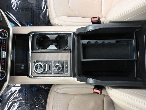 Used 2024 Ford Expedition Max Limited image 37