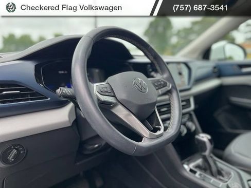 Used 2023 Volkswagen Taos SE AWD/4WD image 18