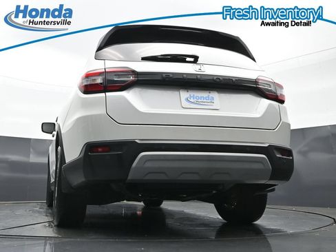 Used 2025 Honda Pilot EX-L image 31