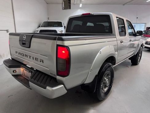 Used 2004 Nissan Frontier XE RWD image 3