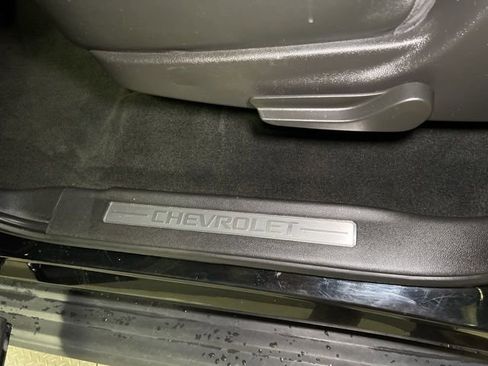 Used 2018 Chevrolet Suburban LT image 59