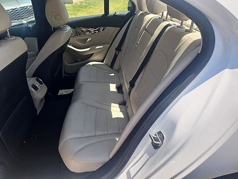 Used 2018 Mercedes-Benz C 300 Sedan image 31
