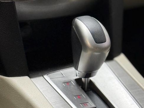 Used 2010 Subaru Outback 2.5i Premium image 15