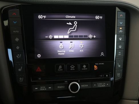 Used 2023 INFINITI QX50 Sensory AWD/4WD image 19