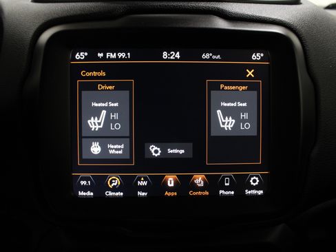 Used 2023 Jeep Renegade Latitude w/ Premium Group image 19