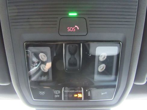 Used 2023 Volkswagen ID.4 Pro image 50