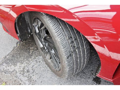 Certified 2026 Hyundai Elantra Sport FWD image 33