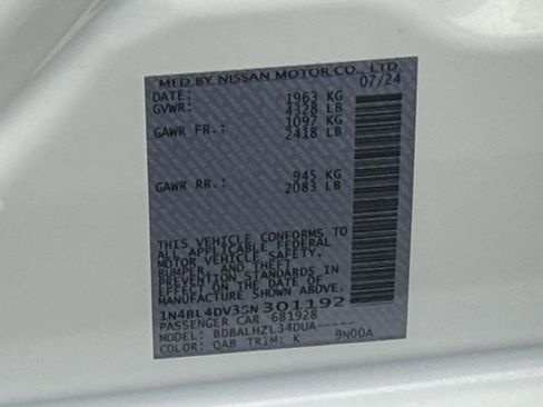 Used 2025 Nissan Altima 2.5 SV image 28