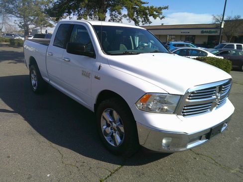Used 2016 RAM 1500 Big Horn AWD/4WD image 3