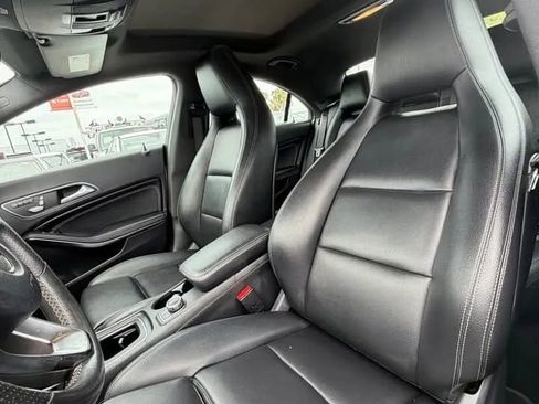 Used 2017 Mercedes-Benz CLA 250 image 7