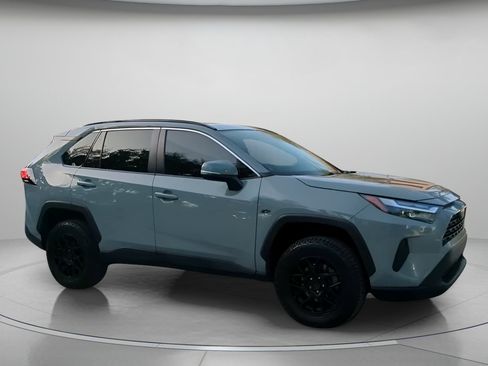 Used 2022 Toyota RAV4 XLE w/ Convenience Package FWD image 35
