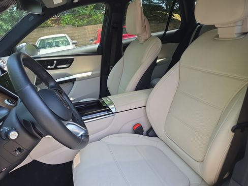 Certified 2023 Mercedes-Benz GLC 300 4MATIC w/ Pinnacle Trim Package image 15