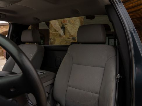 Used 2018 Chevrolet Silverado 1500 LS RWD image 9