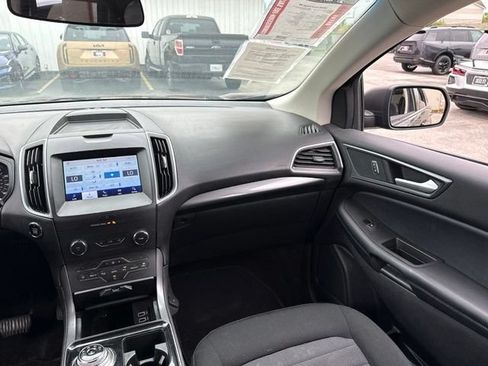 Used 2020 Ford Edge SE FWD image 39