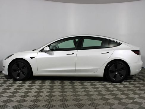 Used 2021 Tesla Model 3 Standard Range Plus image 30