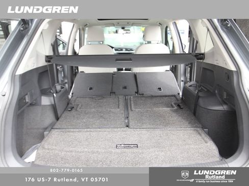 Used 2019 Volkswagen Tiguan SE AWD/4WD image 5