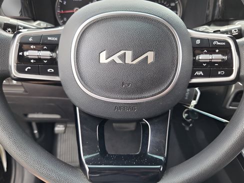 Used 2022 Kia Sorento LX FWD image 21