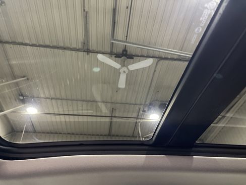 Used 2016 Buick LaCrosse Leather image 21