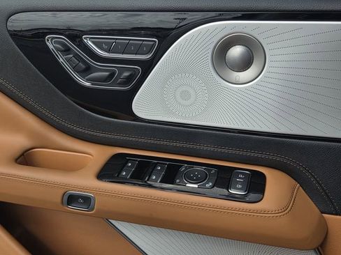 New 2026 Lincoln Aviator Black Label AWD/4WD image 16
