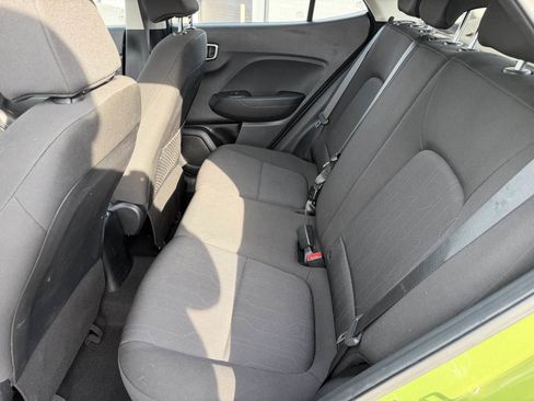 Used 2021 Hyundai Venue SE image 13