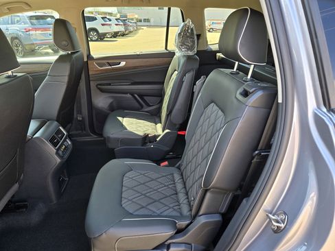 New 2025 Volkswagen Atlas SEL Premium R-Line image 7